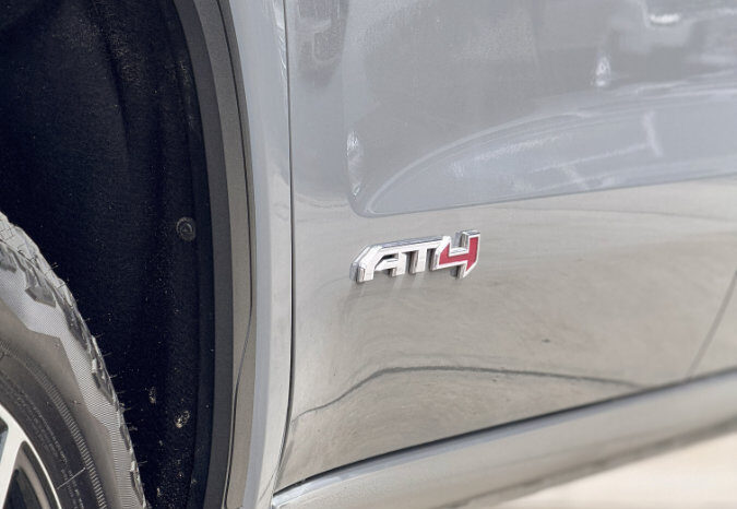 GMC SIERRA GRIS DOBLE lleno