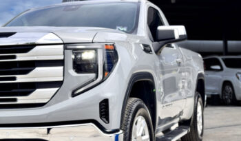 GMC SIERRA GRIS CAP CORTA lleno