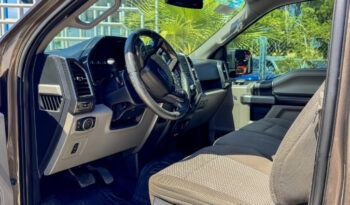 FORD LOBO 2016 lleno