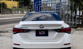 NISSAN SENTRA SR PLATINUM 2025 lleno