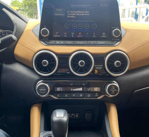 NISSAN SENTRA SR PLATINUM 2025 lleno