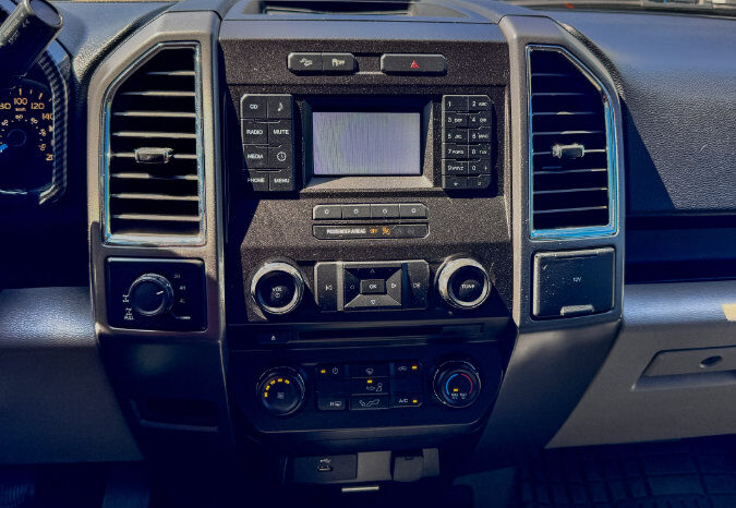 FORD LOBO 2016 lleno