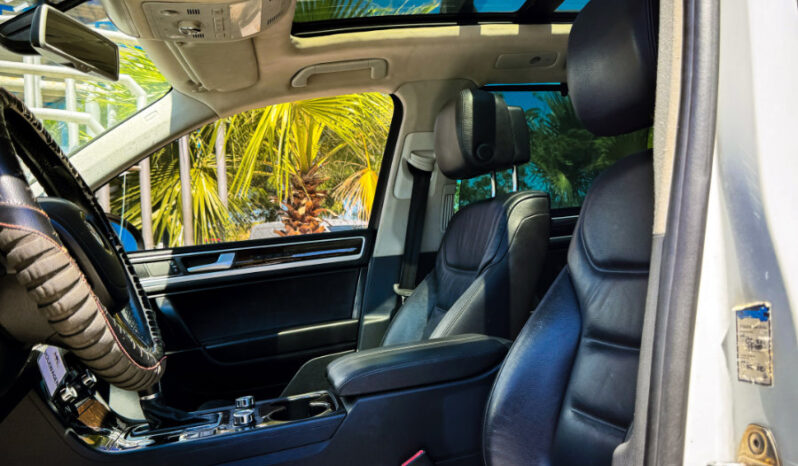 VOLKSWAGEN TOUAREG lleno