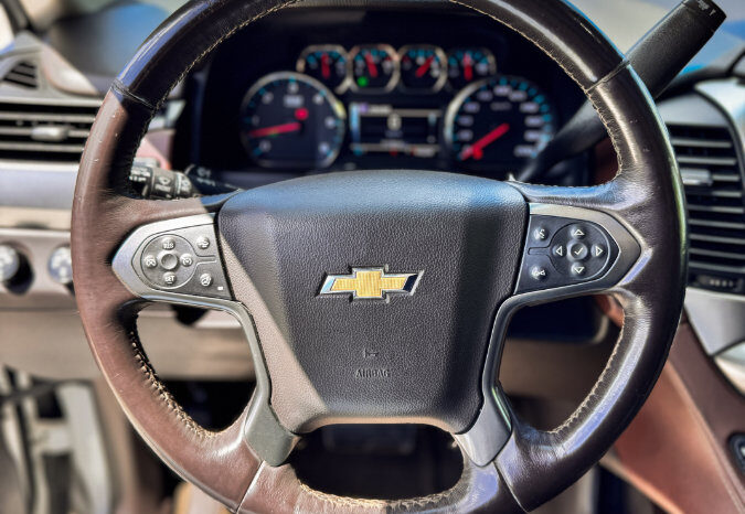 CHEVROLET SUBURBAN LTS 2016 lleno