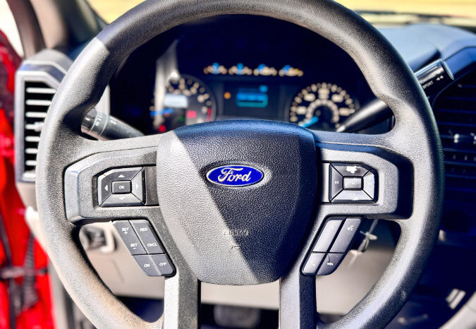 FORD LOBO V6 2016 lleno