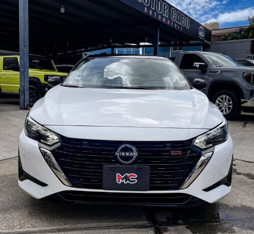 NISSAN SENTRA SR PLATINUM 2025 lleno