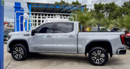 GMC SIERRA GRIS DOBLE