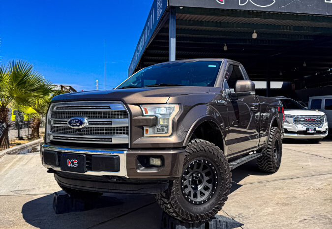 FORD LOBO 2016 lleno