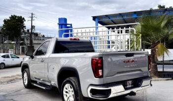 GMC SIERRA GRIS CAP CORTA lleno