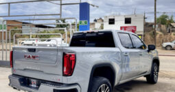 GMC SIERRA GRIS DOBLE