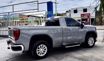 GMC SIERRA GRIS CAP CORTA lleno