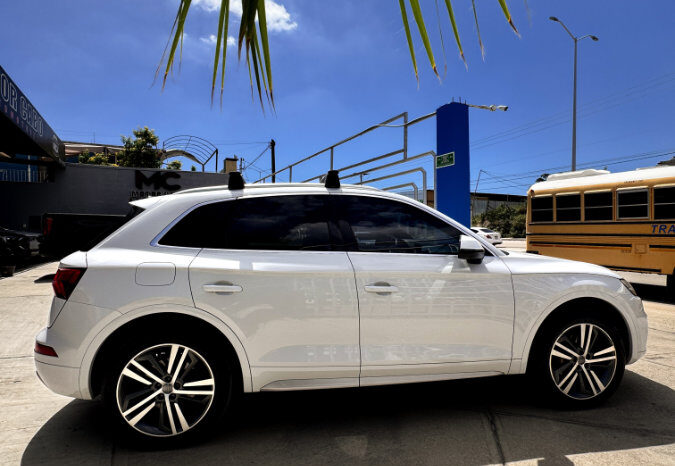 Audi Q5 2019 lleno