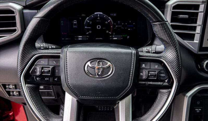 TOYOTA TUNDRA PLATINUM 2024 lleno