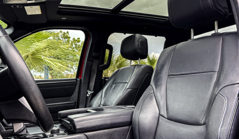 TOYOTA TUNDRA PLATINUM 2024 lleno