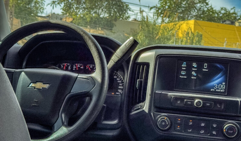CHEVROLET SIIVERADO 2018 lleno