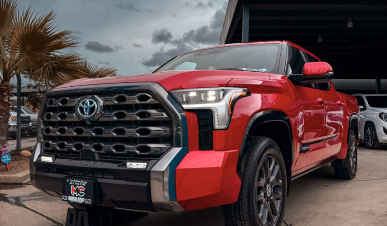 TOYOTA TUNDRA PLATINUM 2024 lleno