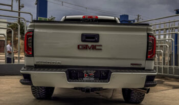GMC SIERRA SLT ALL TERRAIN 2018 lleno