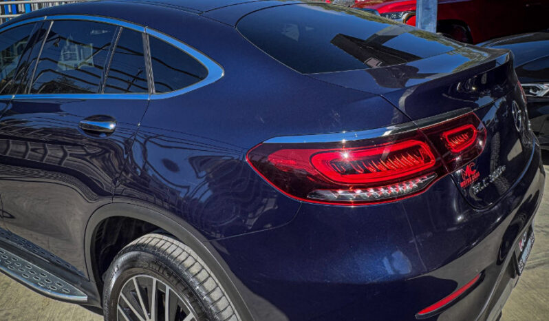 MERCEDES GLC300e 2022 lleno