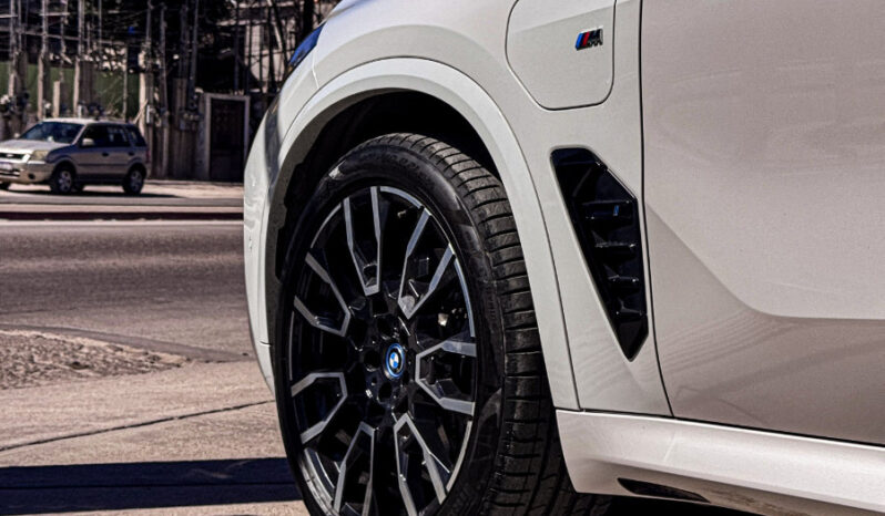 BMW X5 hybrid 2024 lleno