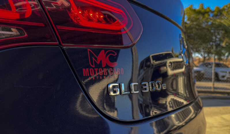 MERCEDES GLC 300e 2022 lleno