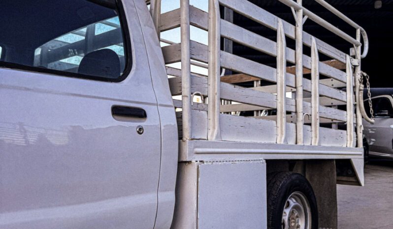 Nissan NP300 Estaquita 2015 lleno