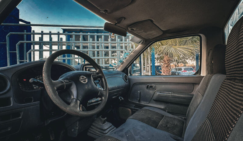 Nissan NP300 Estaquita 2015 lleno