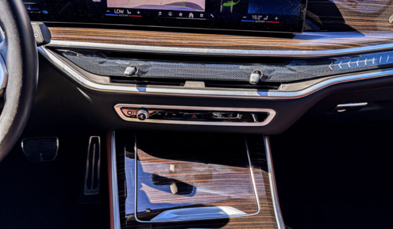 BMW X5 hybrid 2024 lleno