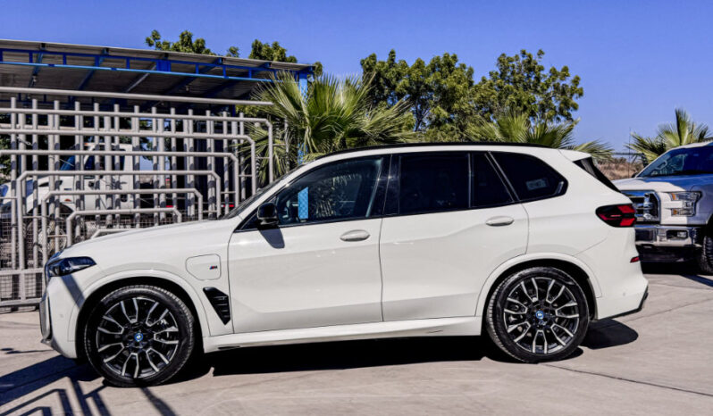 BMW X5 hybrid 2024 lleno
