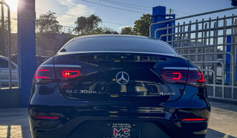 MERCEDES GLC 300e 2022 lleno