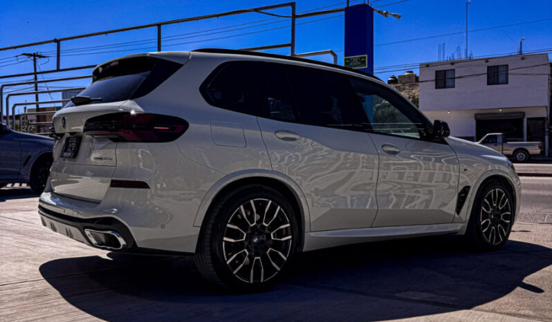 BMW X5 hybrid 2024 lleno