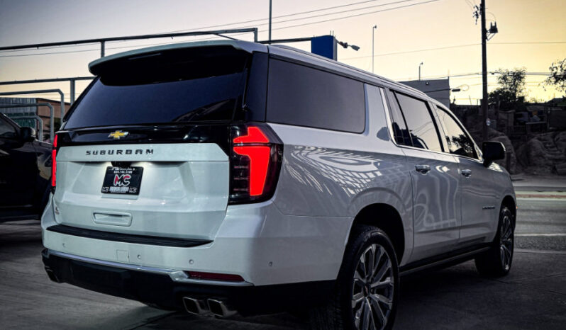 Chevrolet Suburban High Country 2025 lleno