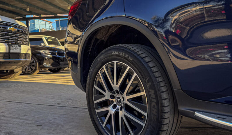 MERCEDES GLC 300e 2022 lleno