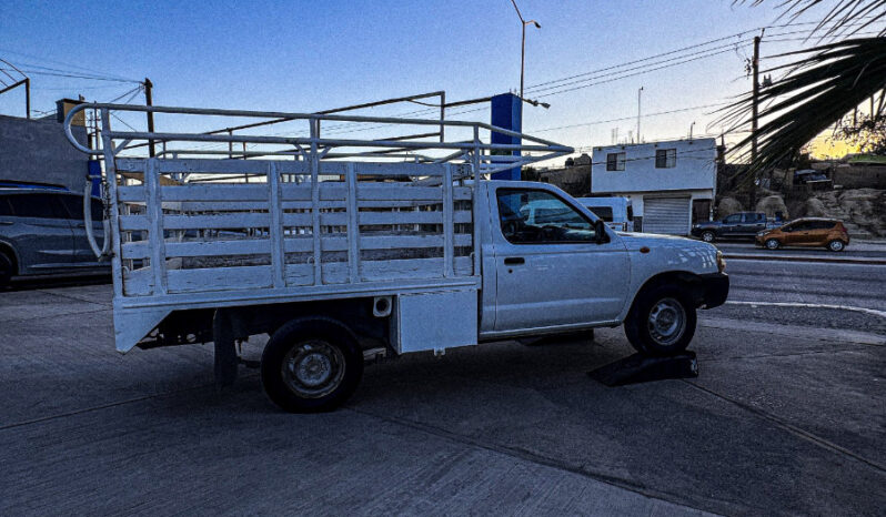 Nissan NP300 Estaquita 2015 lleno
