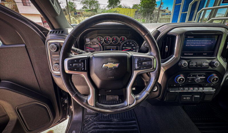 CHEVROLET SILVERADO LT 2020 lleno