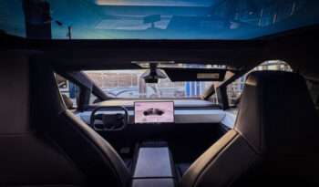 Tesla Cybertruck 2024 lleno