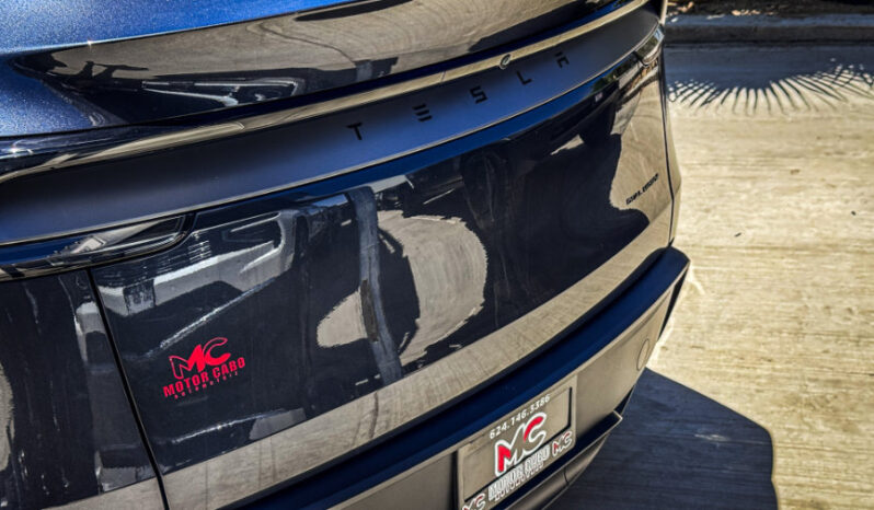 TESLA MODEL Y AUTONOMÍA MAYOR 2026 lleno