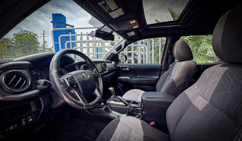 TOYOTA TACOMA TRD SPORT 2017 lleno