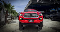 TOYOTA TACOMA TRD SPORT 2017