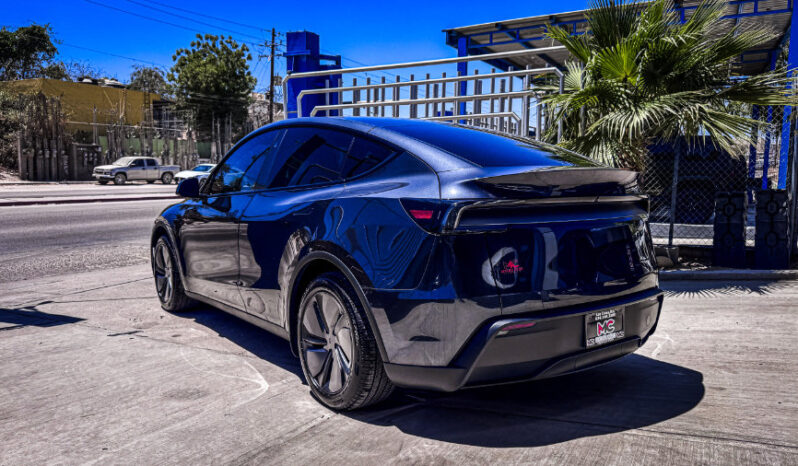 TESLA MODEL Y AUTONOMÍA MAYOR 2026 lleno