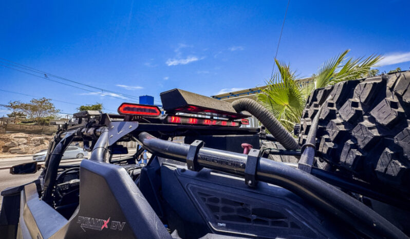 POLARIS RZR POR R 2022 lleno