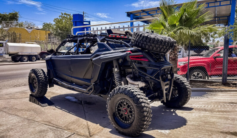 POLARIS RZR POR R 2022 lleno