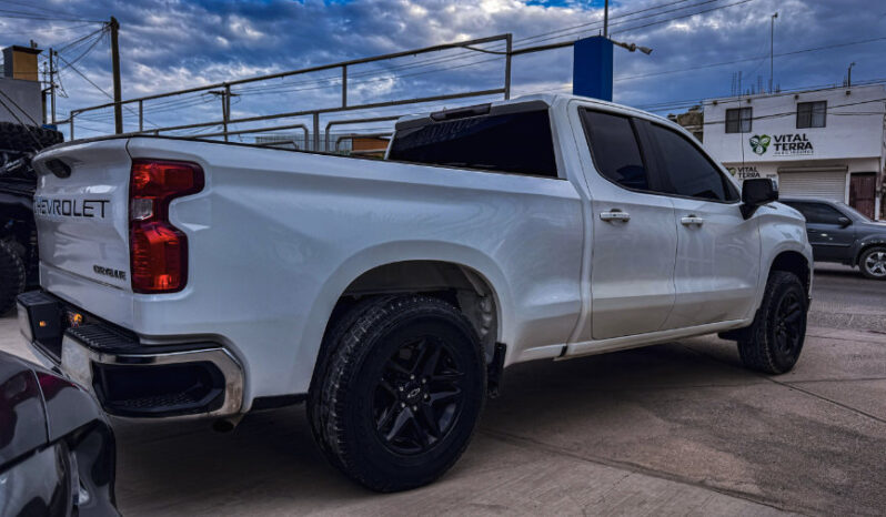 CHEVROLET SILVERADO LT 5.3 2019 lleno