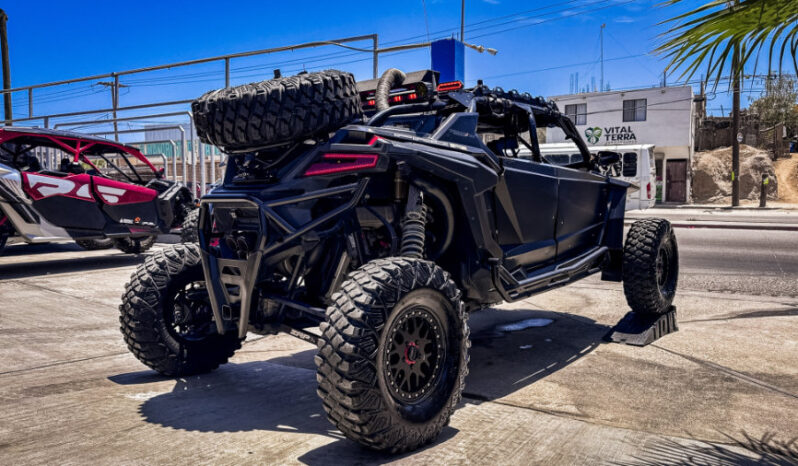POLARIS RZR POR R 2022 lleno