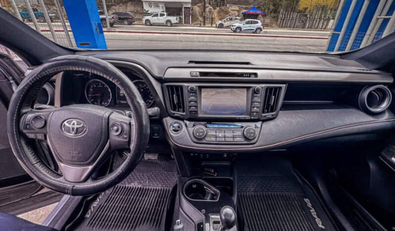 TOYOTA RAV4 SE AWD 2017 lleno