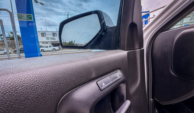 CHEVROLET SILVERADO 6cil 2014 lleno