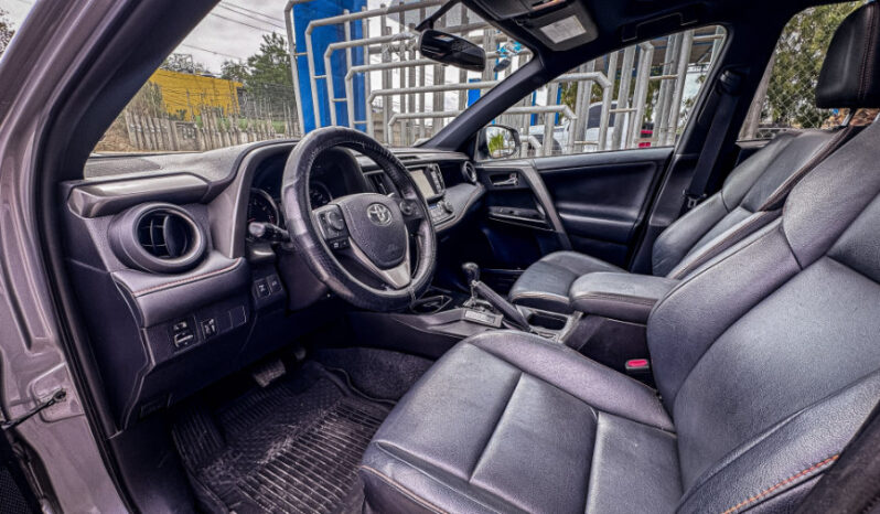 TOYOTA RAV4 SE AWD 2017 lleno