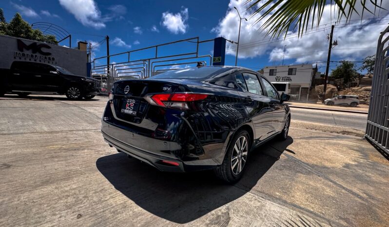 NISSAN VERSA SV 2021 lleno
