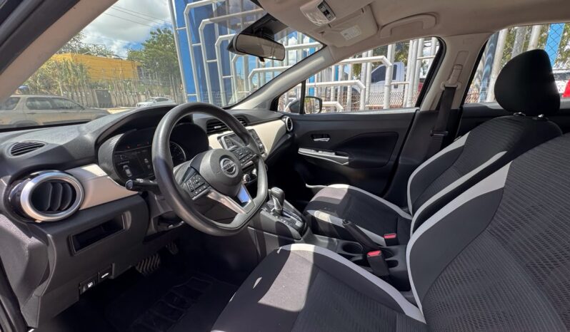 NISSAN VERSA SV 2021 lleno