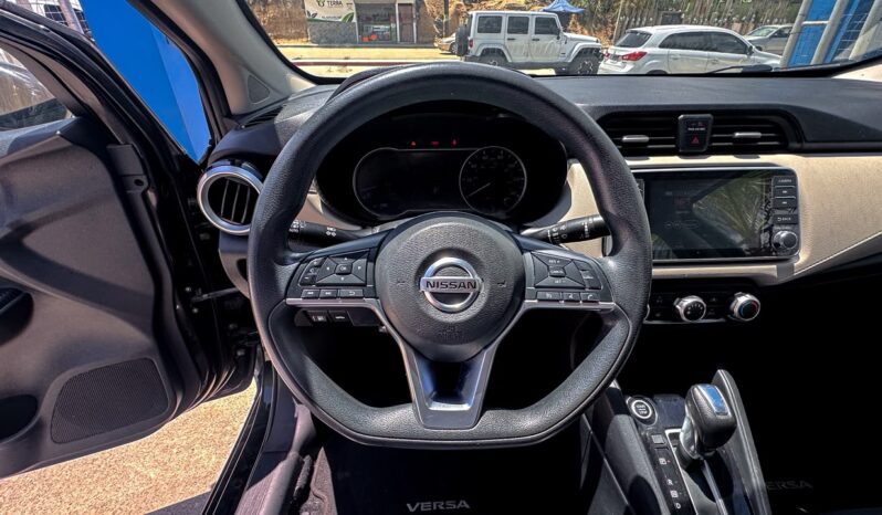 NISSAN VERSA SV 2021 lleno